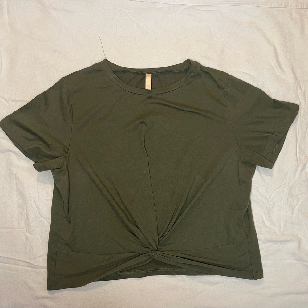 Jinkesi Olive Green Cropped T Shirt Size XL